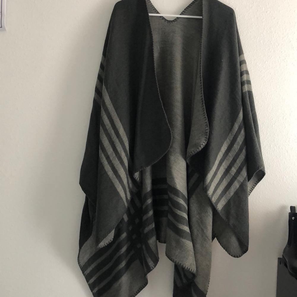 Grey cardigan